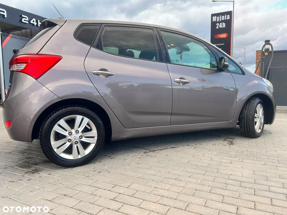 Hyundai ix20 1.4 CRDi Premium blue - 3