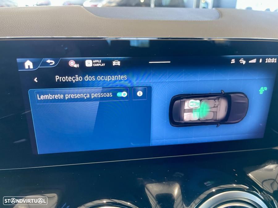 Mercedes-Benz GLA 200 d AMG Line - 32