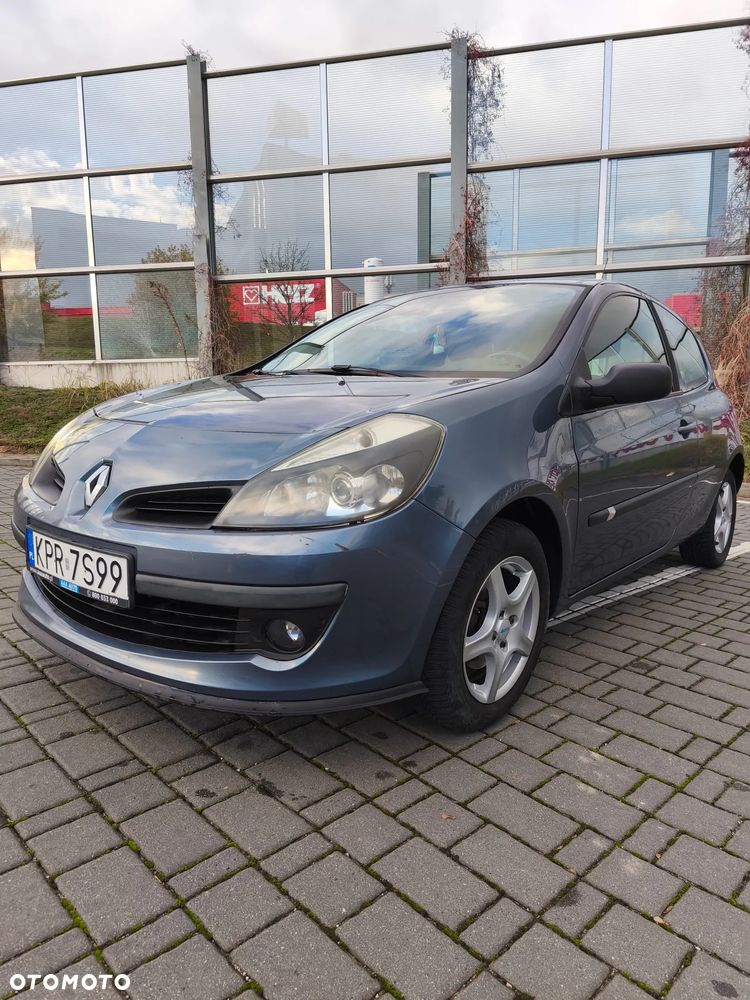 Renault Clio - 1