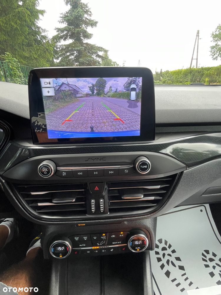 Ford Focus 1.5 EcoBlue Start-Stopp-System ST-LINE - 27