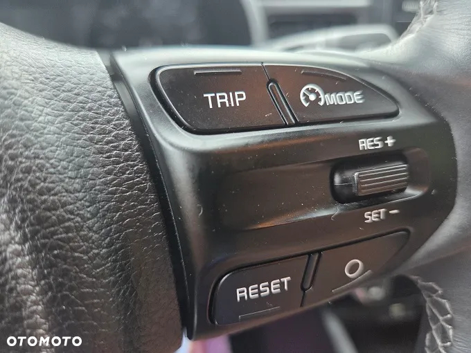 Kia Rio - 21