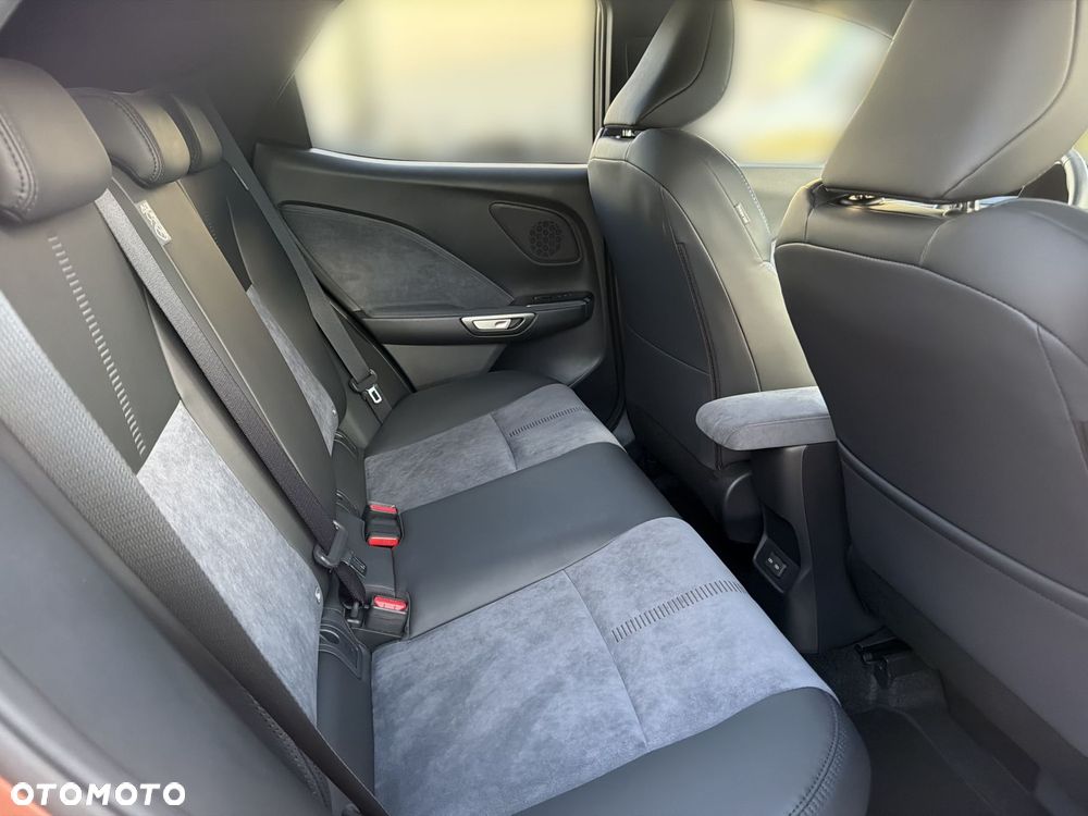 Lexus LBX 1.5 Hybrid Original Edition - 10