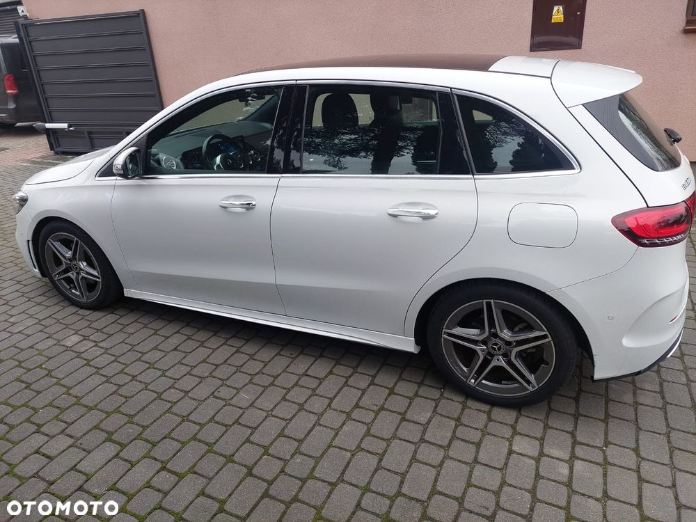 Mercedes-Benz Klasa B 180 d 7G-DCT AMG Line - 10