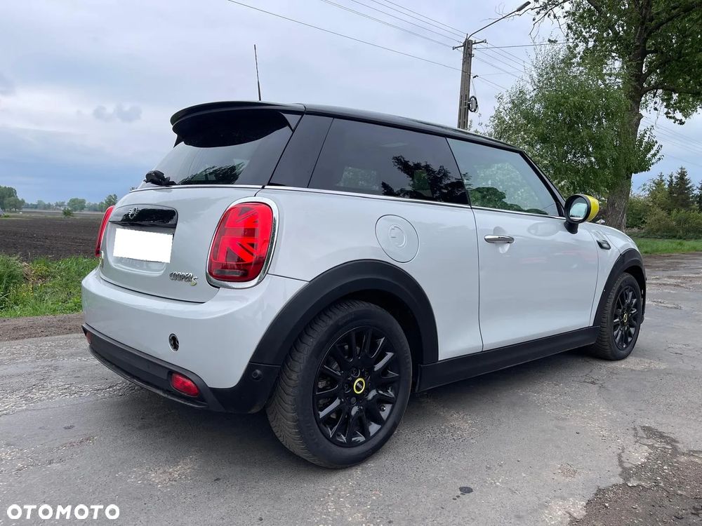 MINI Cooper SE Trim M - 23