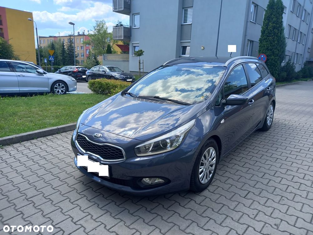 Kia Ceed 1.6 CRDi 128 Platinum Edition - 1