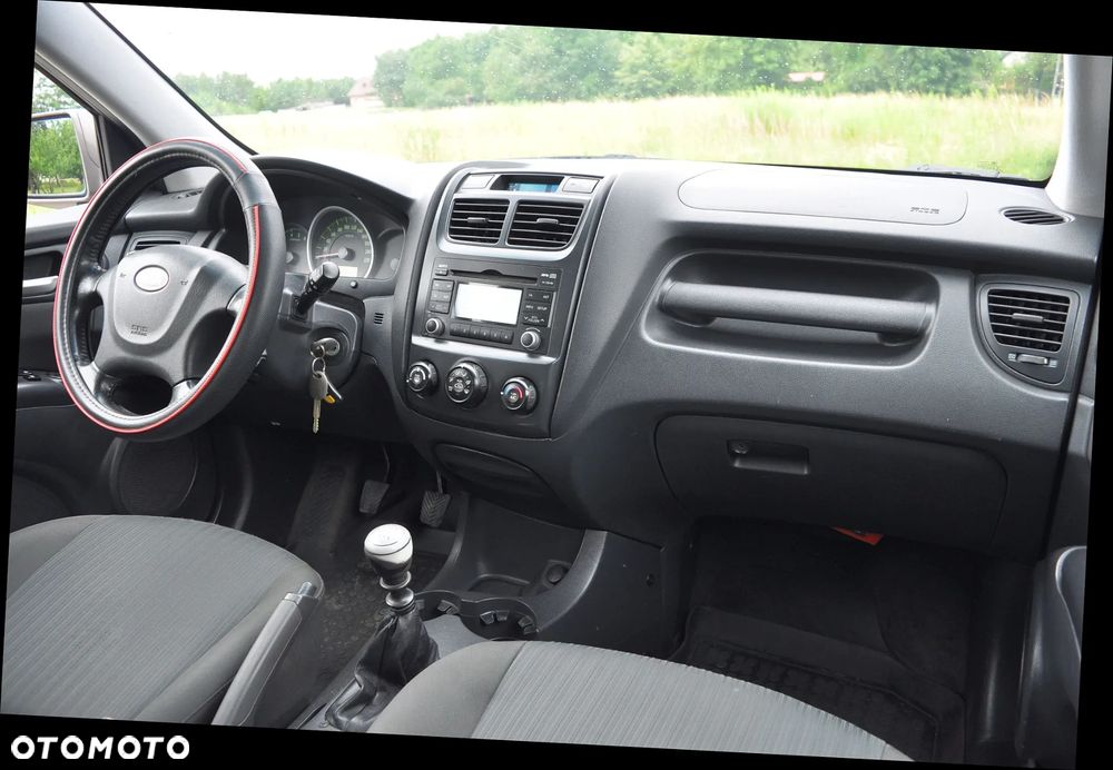 Kia Sportage 2.0 d Freedom 2WD - 23