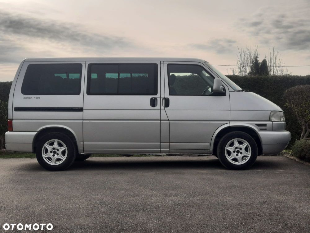 Volkswagen Multivan Standard - 3