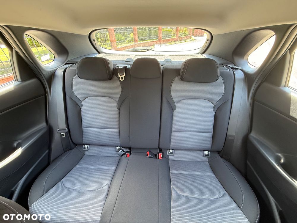 Hyundai i30 1.5 DPI Classic + - 6