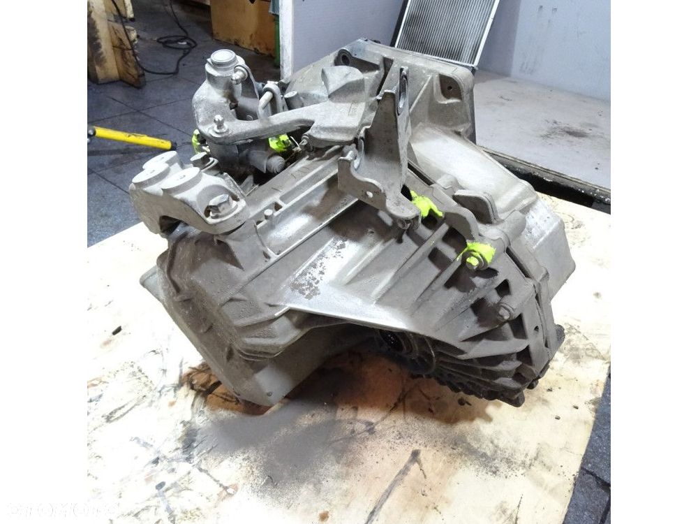 OPEL INSIGNIA A 2.0CDTI SKRZYNIA BIEGÓW F40 55561696 - 2