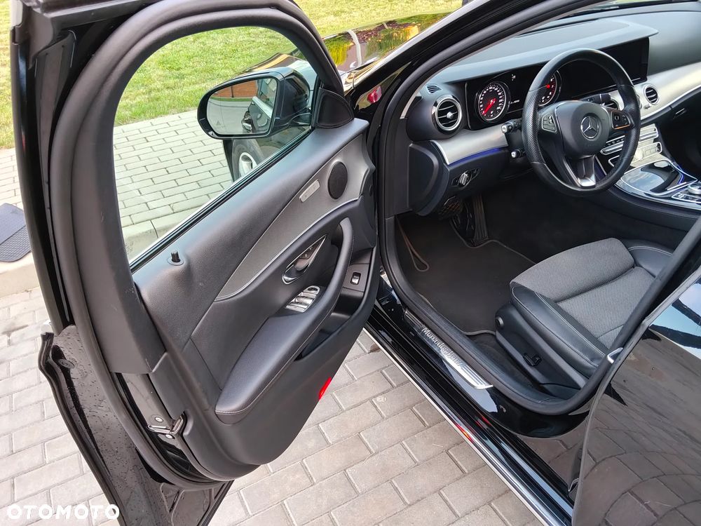 Mercedes-Benz Klasa E 200 9G-TRONIC Avantgarde - 13