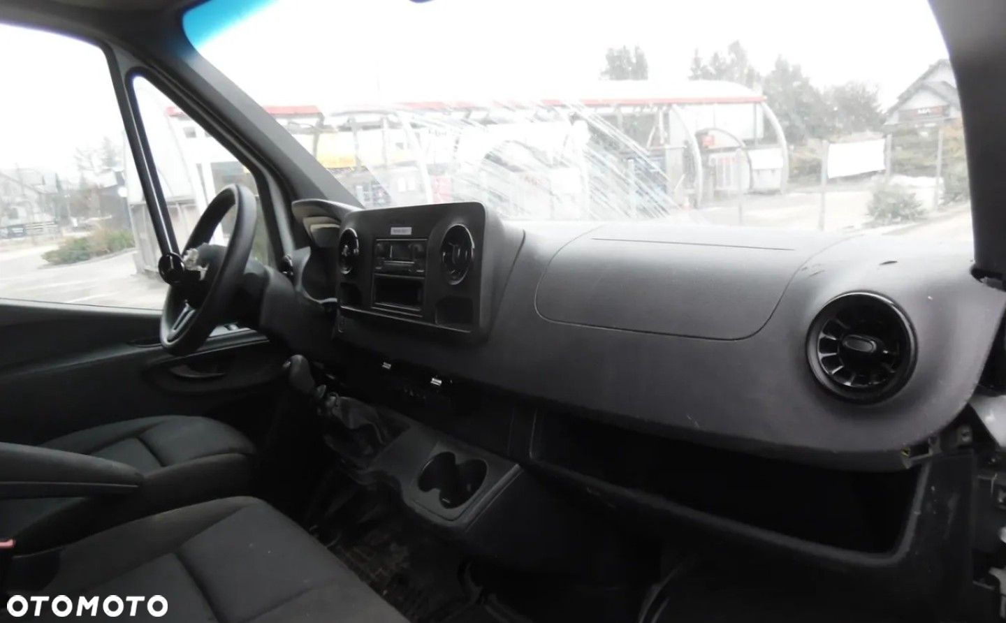 Mercedes-Benz Sprinter - 9