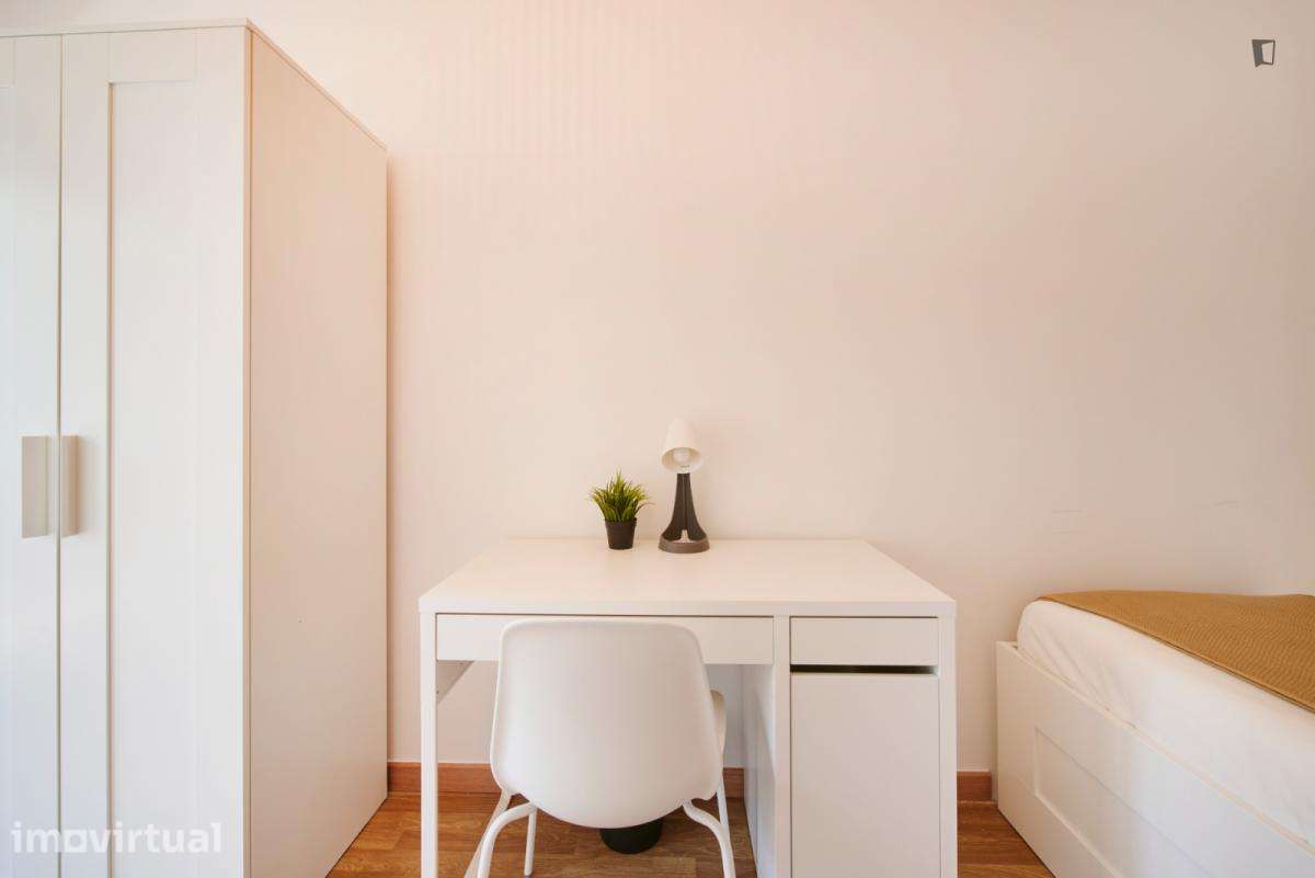 Quarto - localizado em Picoas Lisbon - Grande imagem: 3/18