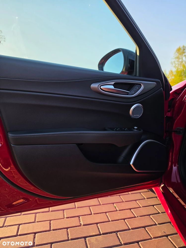 Alfa Romeo Giulia 2.0 Turbo Veloce Q4 - 16