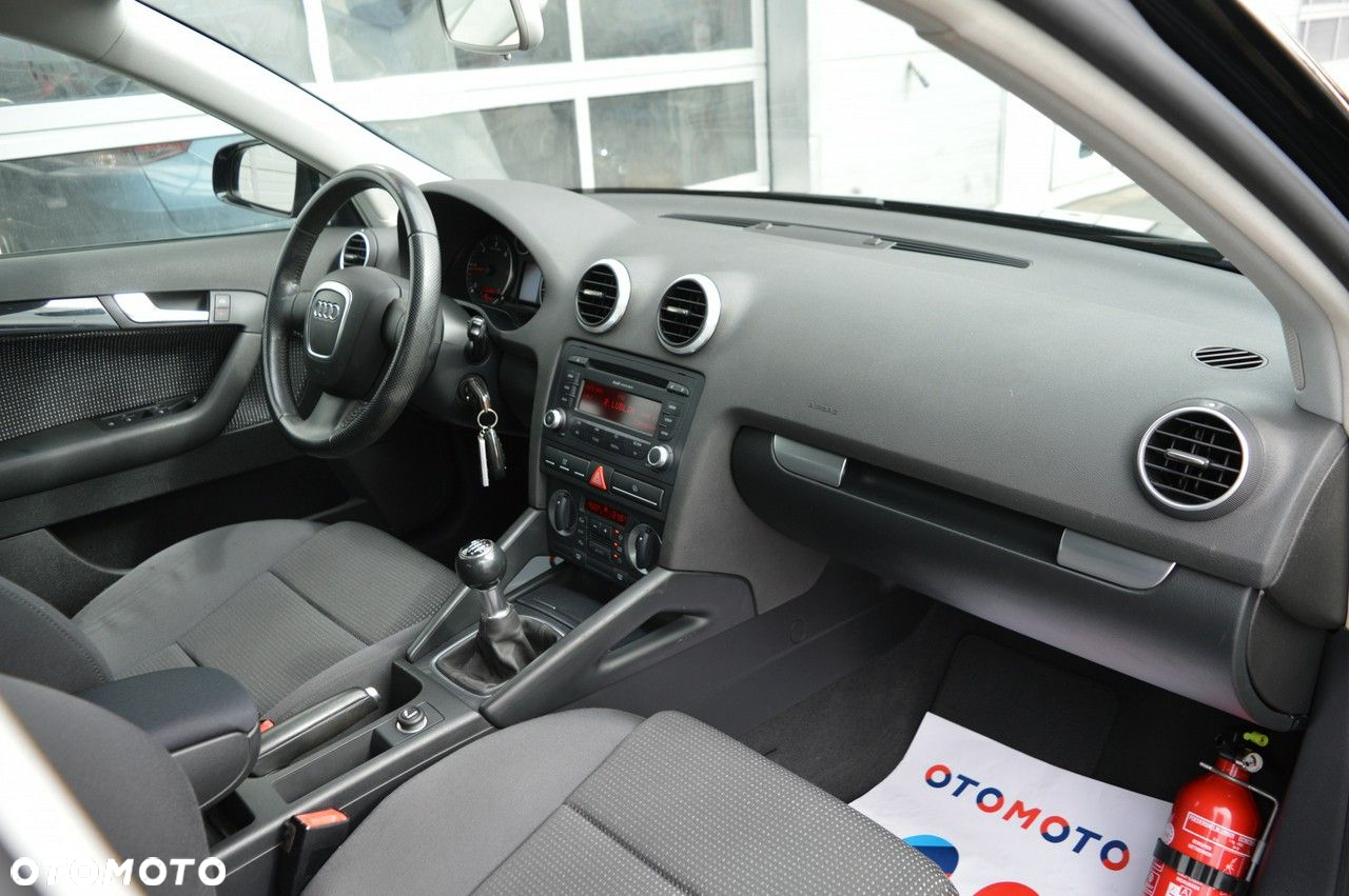 Audi A3 2.0 TDI Sportback Ambiente - 24