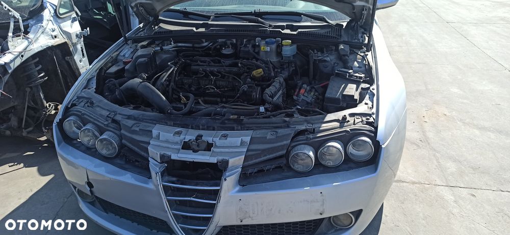 Alfa 159 Kombi 1,9 jtdm skrzynia manualna 6 biegów srebrna - 6