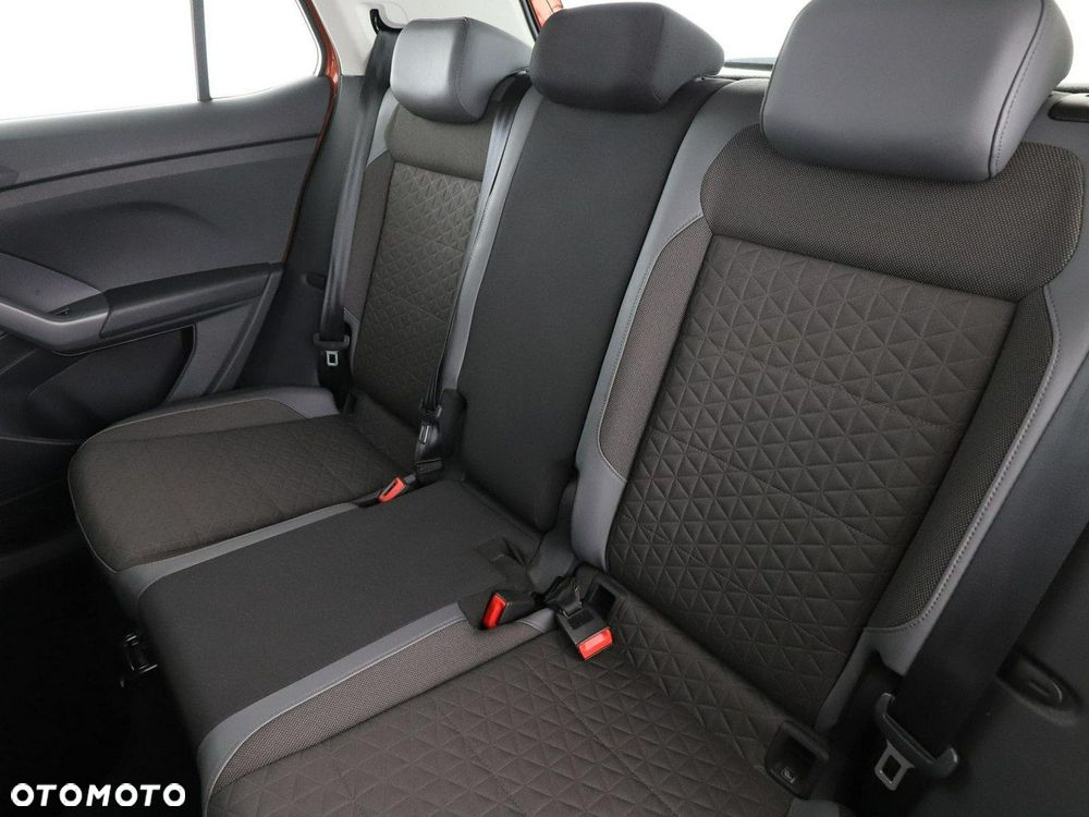 Volkswagen T-Cross - 18
