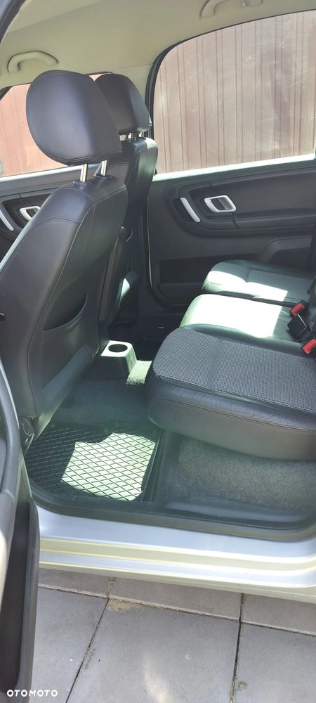 Skoda Roomster 1.6 16V - 3