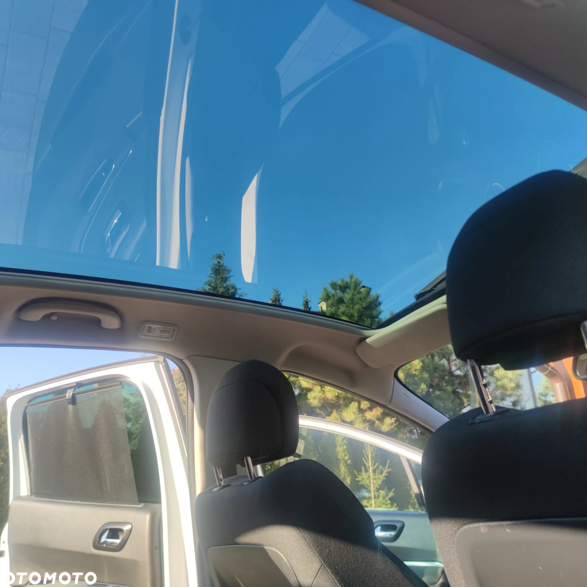 Peugeot 3008 1.6 BlueHDi Style S&S - 4