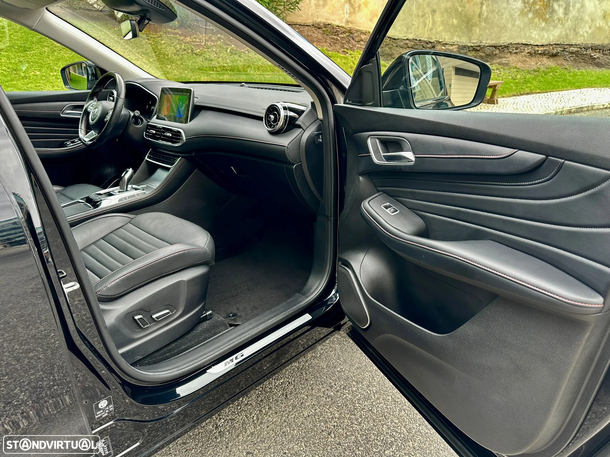 MG EHS 1.5 T-GDI Plug-in Hybrid Luxury - 29