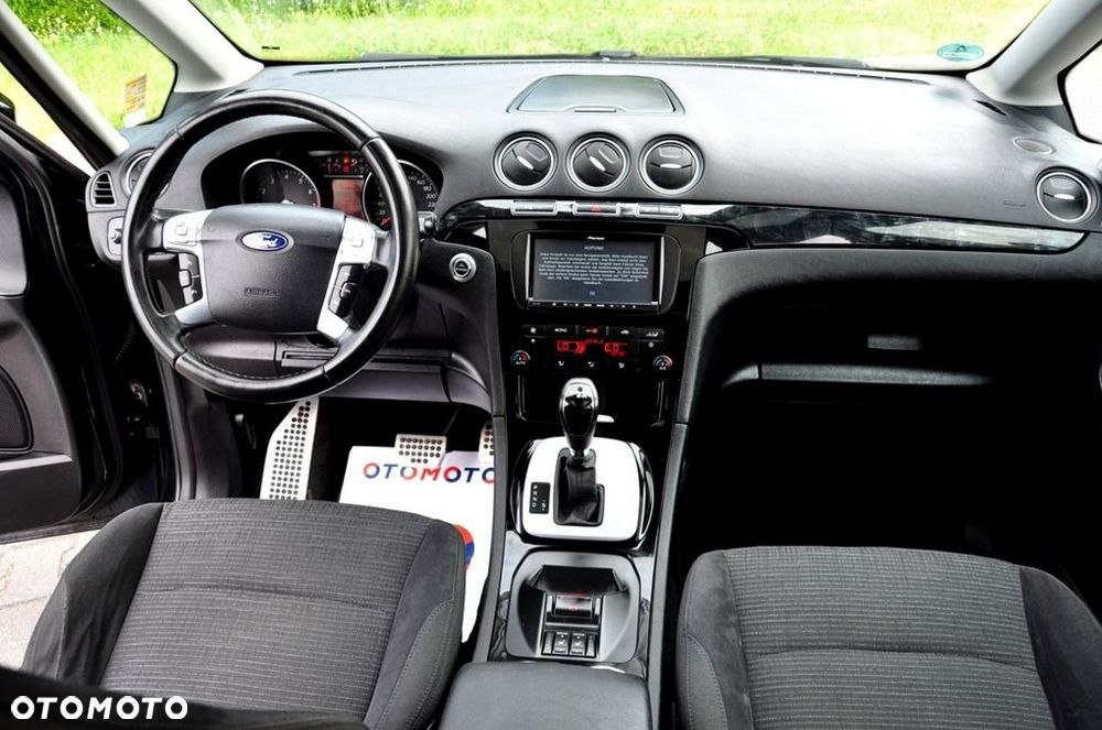 Ford Galaxy - 26