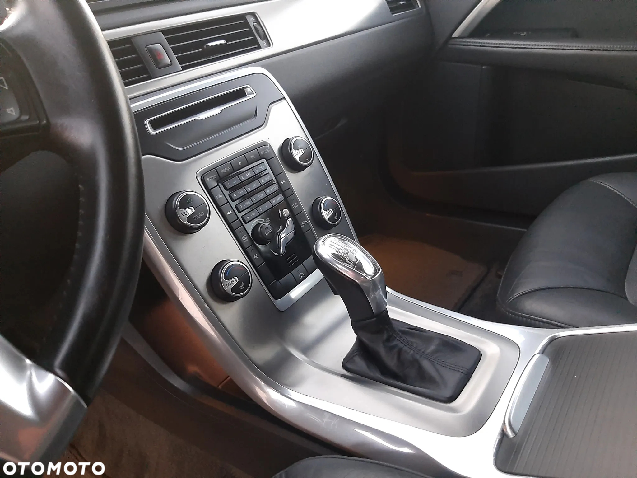 Volvo V70 D3 Geartronic Summum - 19