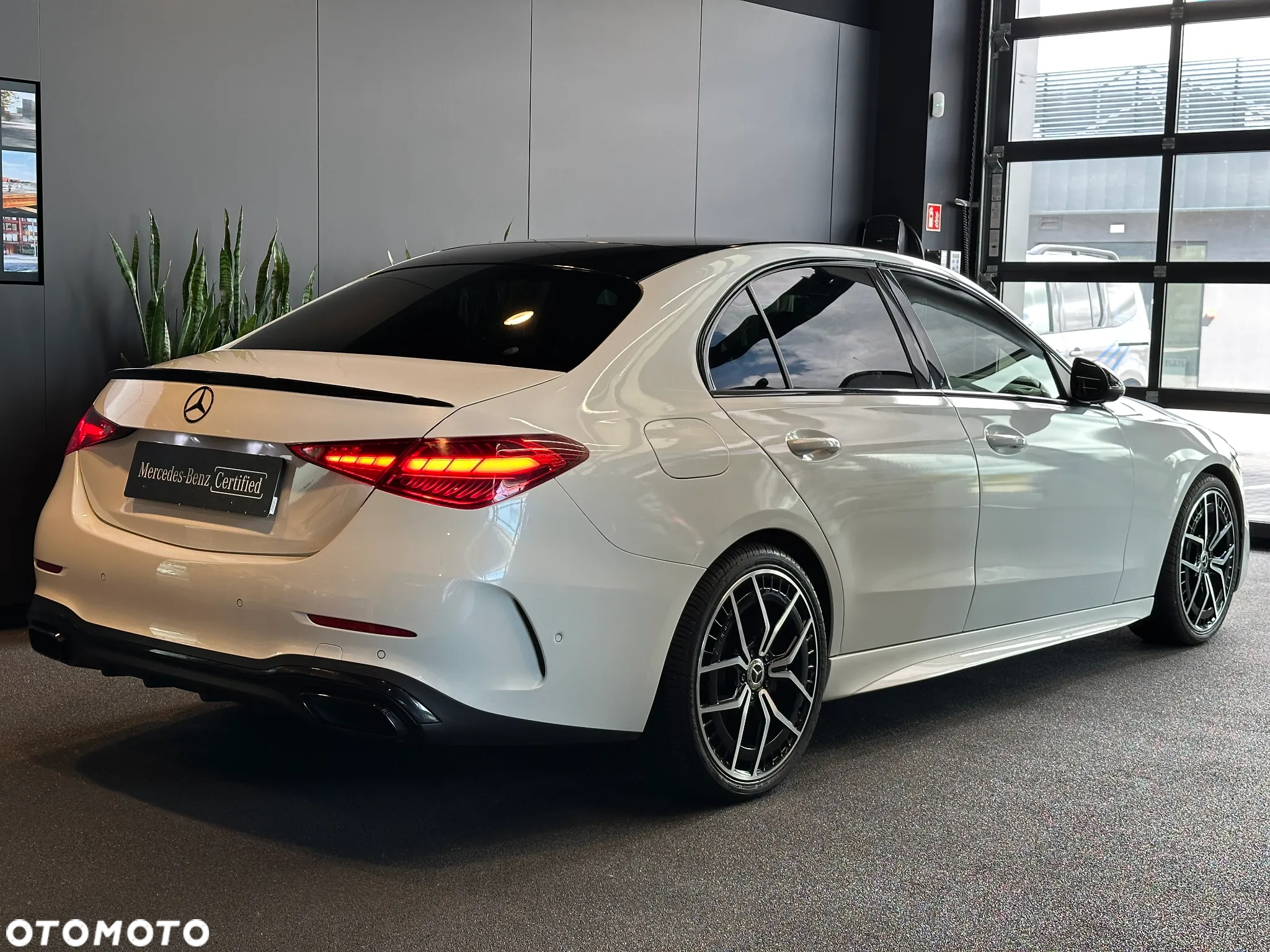 Mercedes-Benz Klasa C 300 d 9G-TRONIC AMG Line - 4