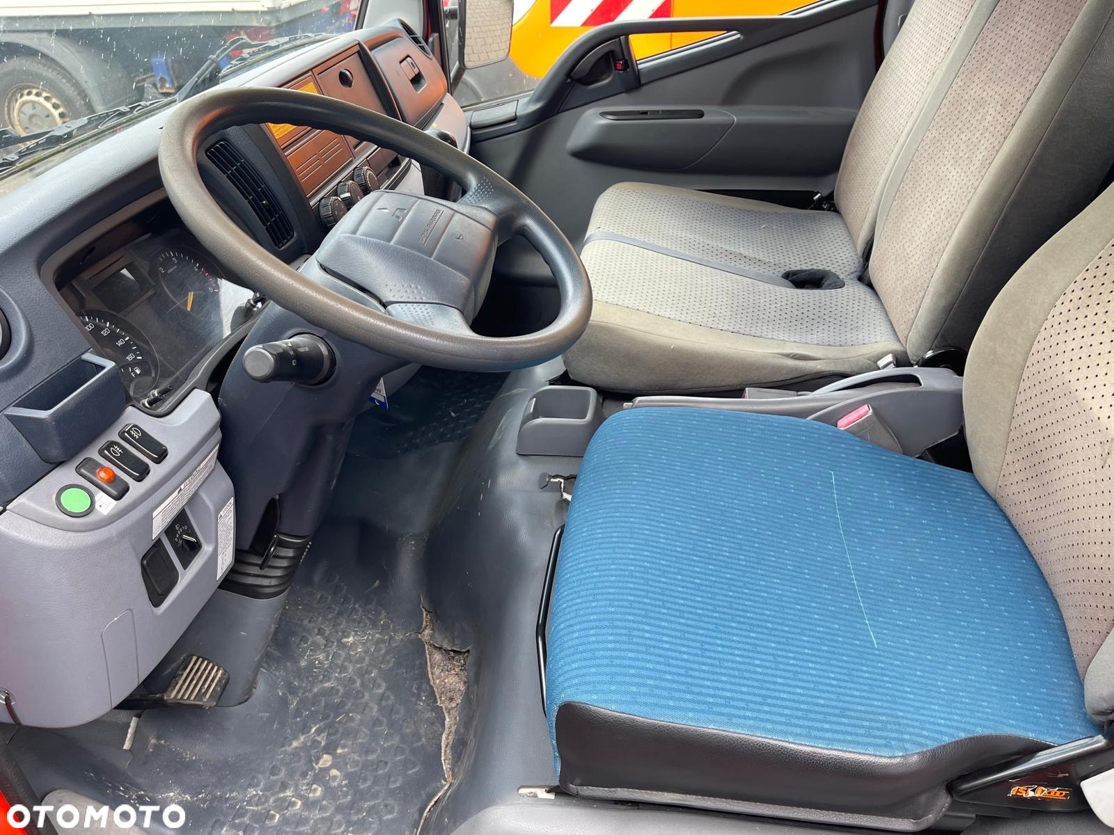 Mitsubishi Canter - 14