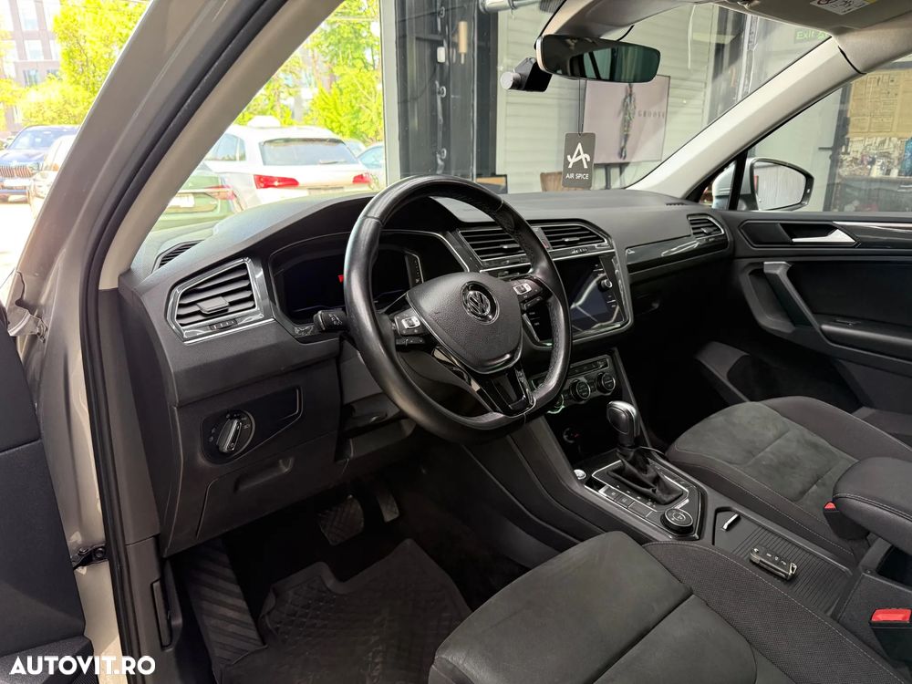 Volkswagen Tiguan 2.0 TDI 4Mot DSG Highline - 22