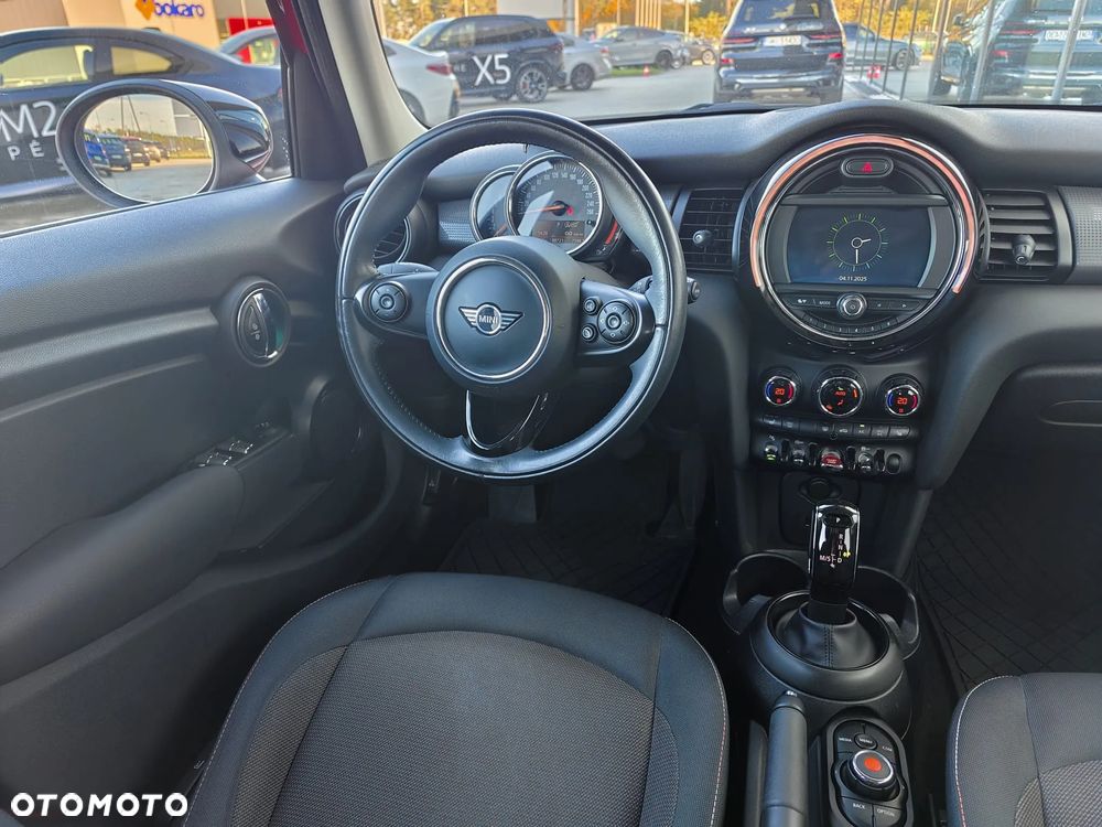 MINI Cooper Standard - 8