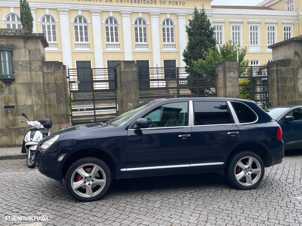 Porsche Cayenne Turbo - 17
