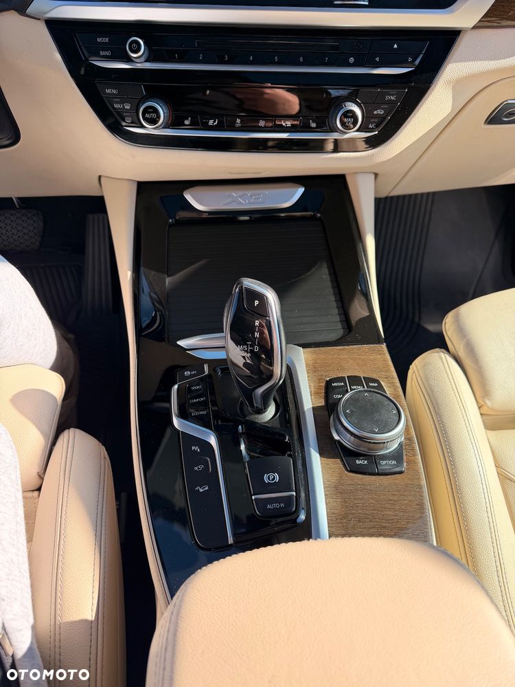 BMW X3 xDrive30i Luxury Line - 28