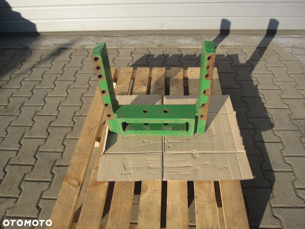 John Deere rama zaczepowa mocowanie dolnego zaczepu R303161R R303162