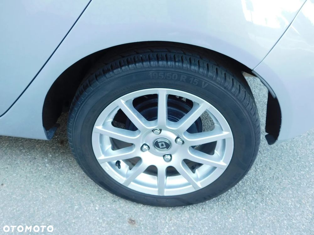Ford Fiesta 1.25 Champions Edition - 8
