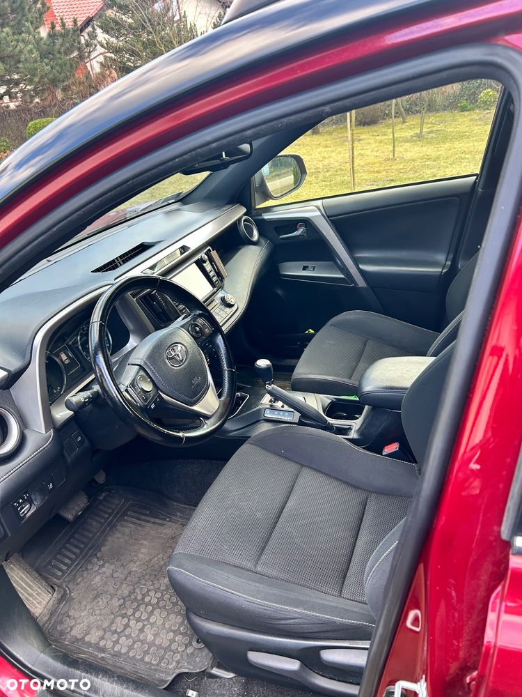 Toyota RAV4 - 9