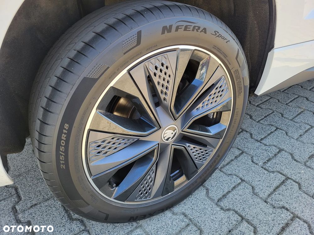 Skoda Karoq 1.5 TSI ACT Sportline DSG - 23