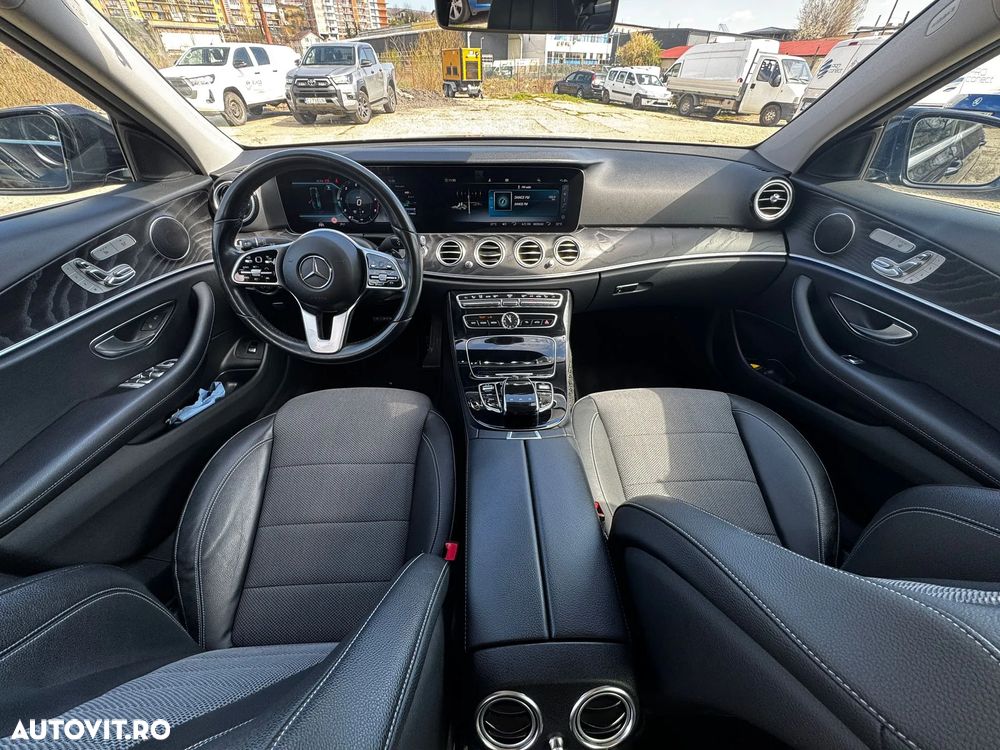 Mercedes-Benz E 220 d 4MATIC 9G-TRONIC Exclusive - 9