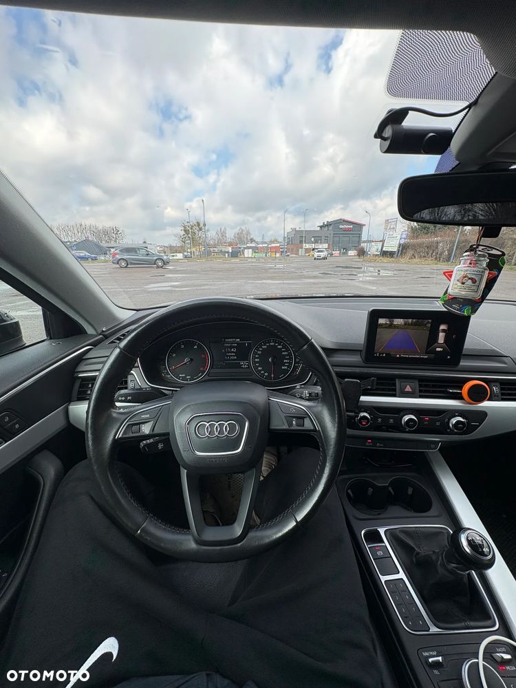 Audi A4 Avant 2.0 TDI - 13