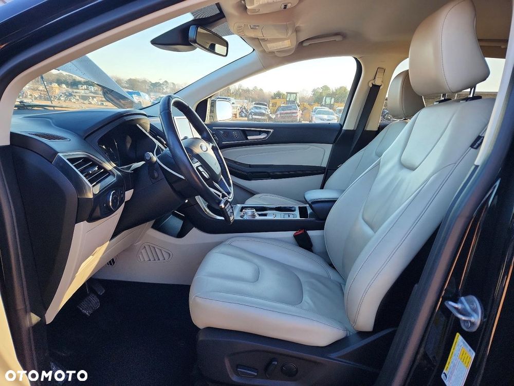 Ford Edge - 5