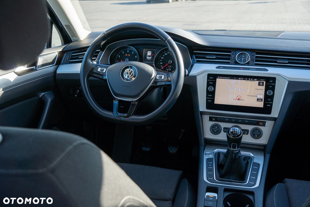 Volkswagen Passat 1.4 TSI BMT ACT Comfortline - 8