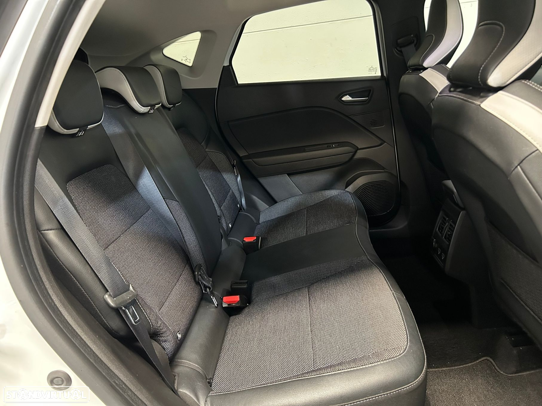 Renault Captur - 18