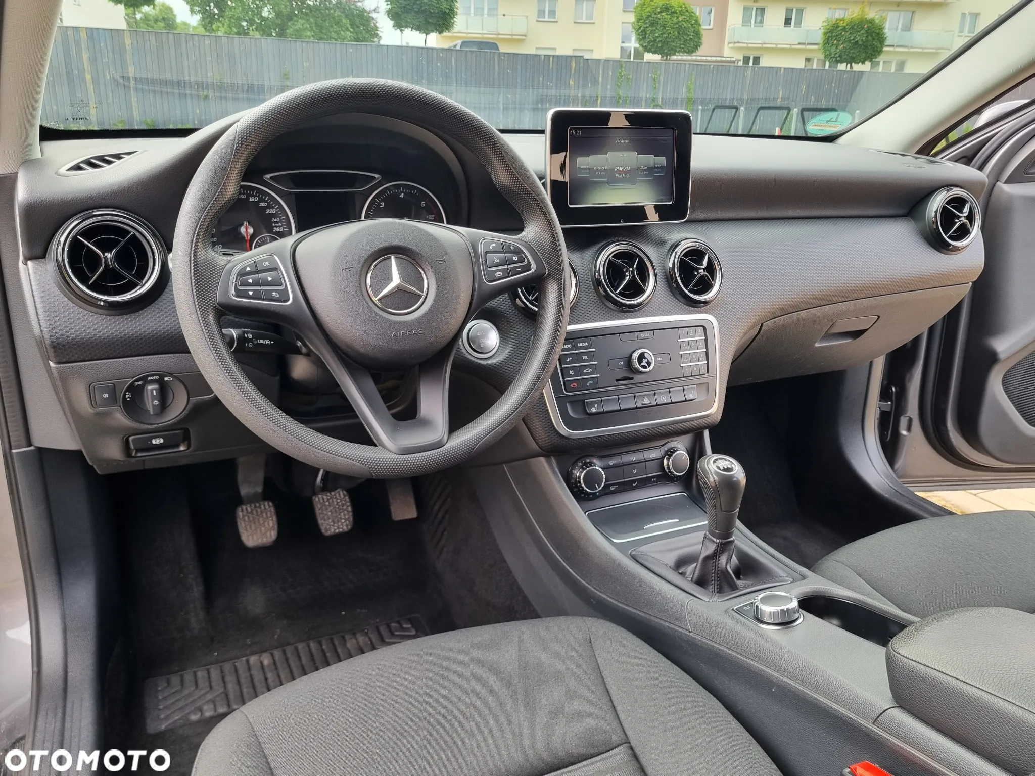 Mercedes-Benz Klasa A 180 CDI (BlueEFFICIENCY) AMG Sport - 27
