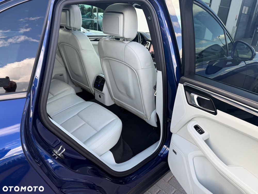Porsche Macan Standard - 15