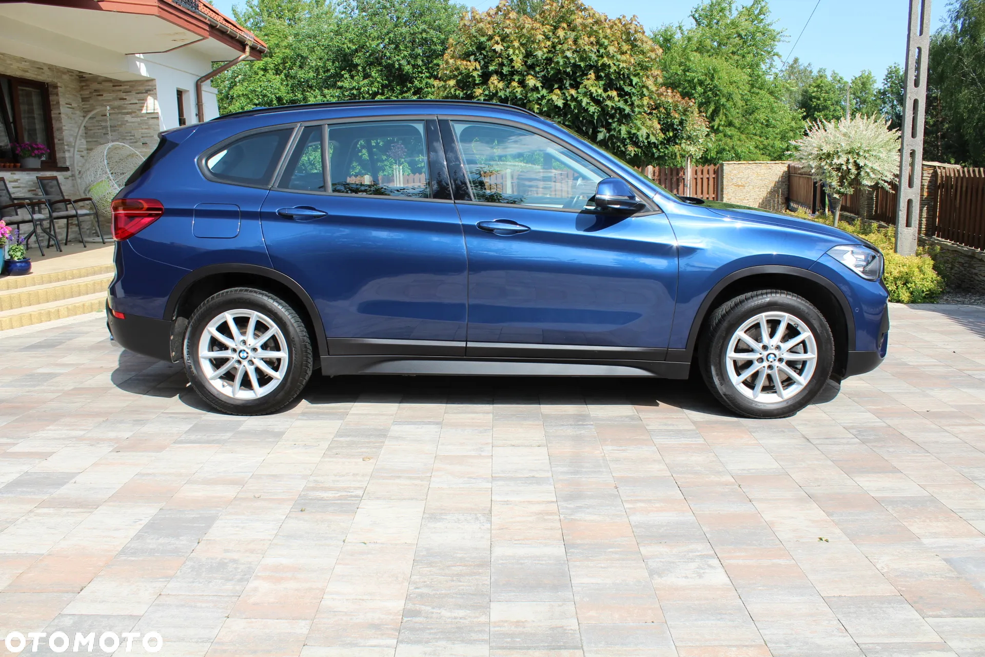BMW X1 xDrive20i Advantage sport - 3