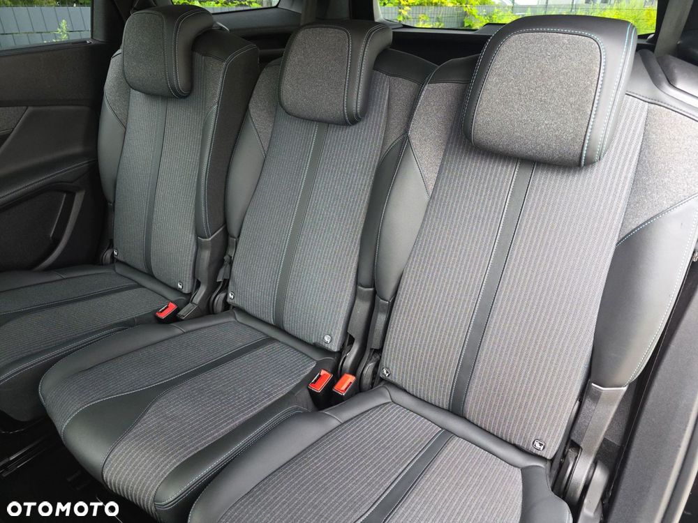 Peugeot 5008 - 15