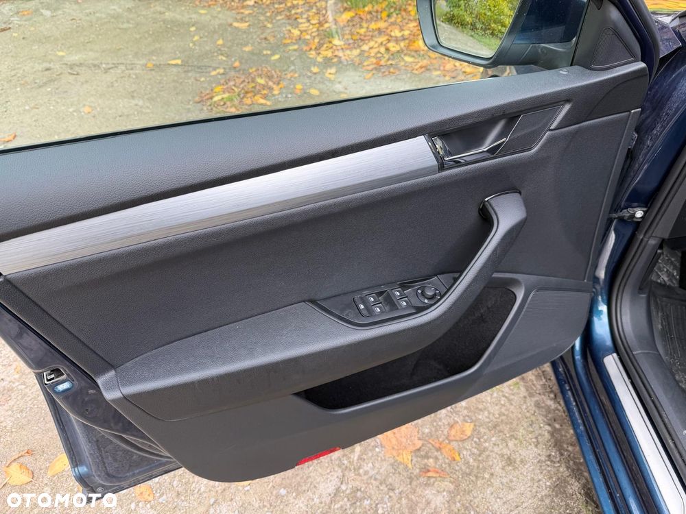 Skoda Superb 2.0 TDI SCR Ambition DSG - 6