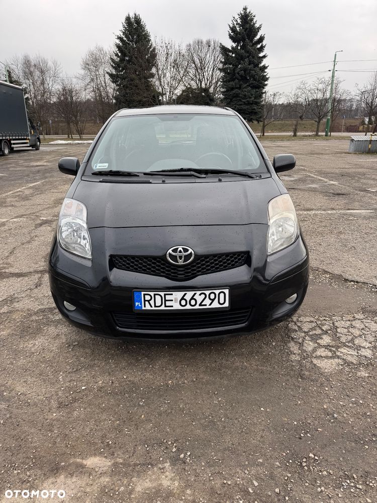 Toyota Yaris - 2