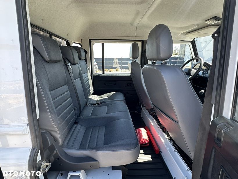 Land Rover Defender 2.2 TD4 E - 28