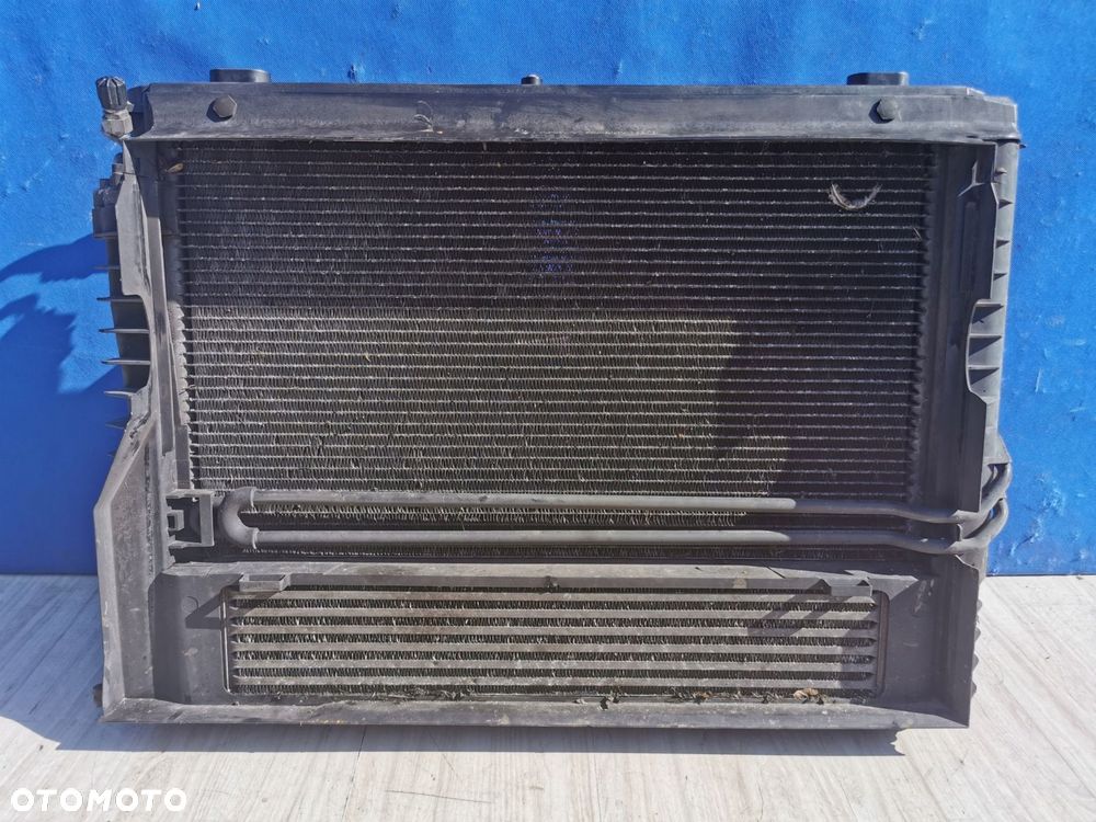bmw 5 e60 e61 lift chłodnice wiatrak obudowa 2.0 diesel automat - 2