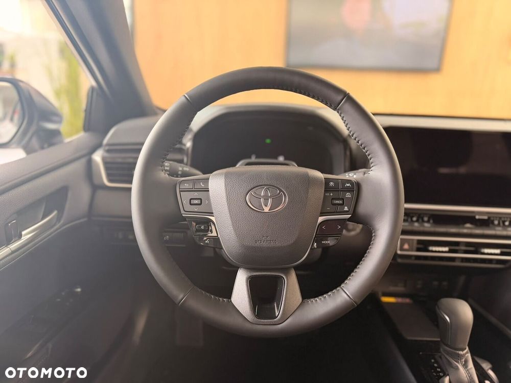Toyota Camry - 9