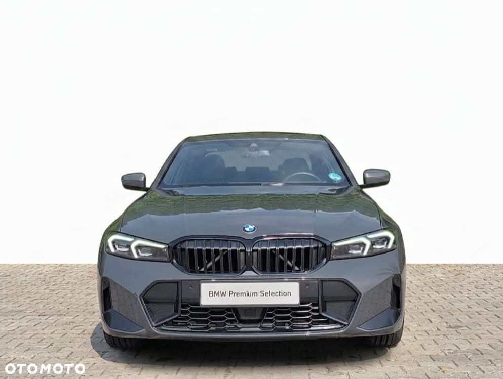 BMW Seria 3 330i xDrive M Sport sport - 2